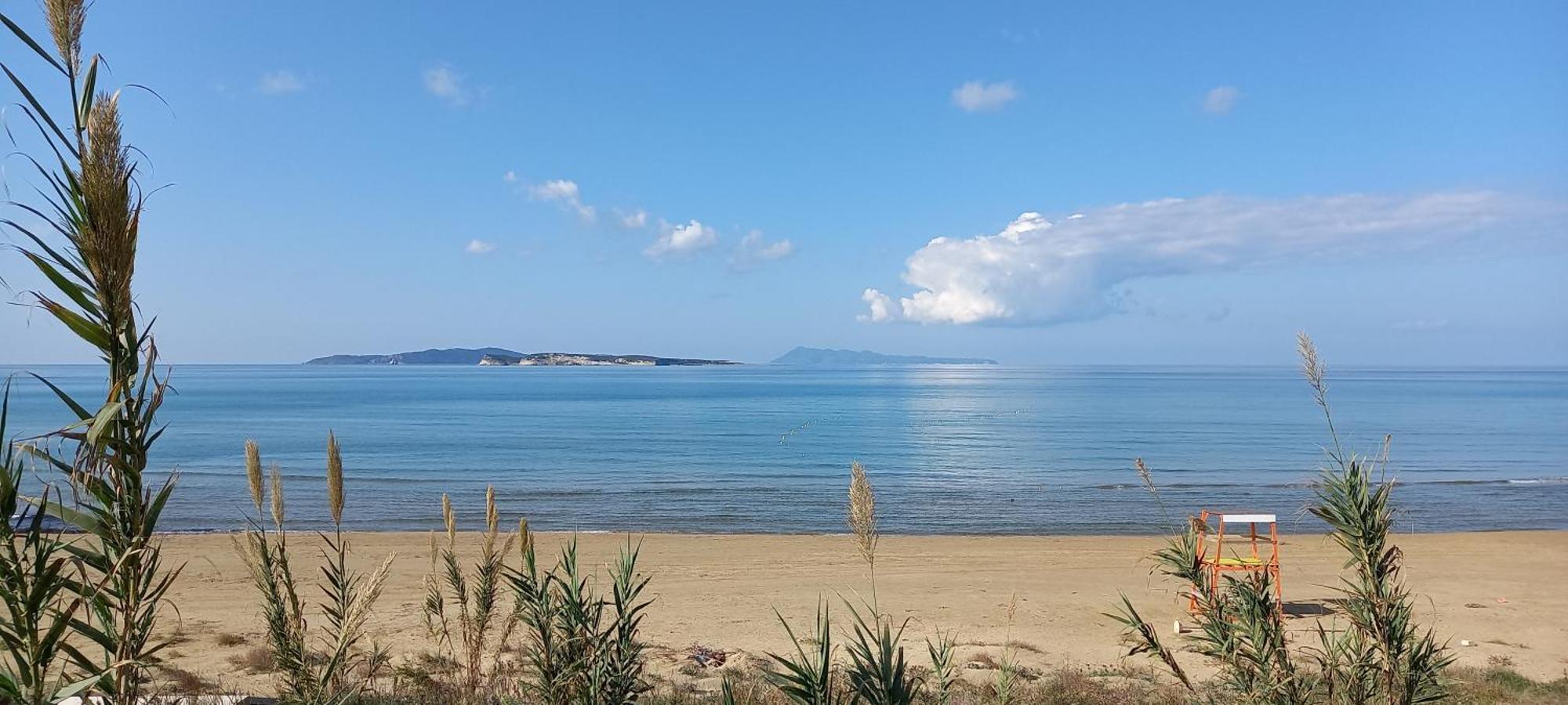 Hotel Olga Agios Stefanos Avliotes  ภายนอก รูปภาพ